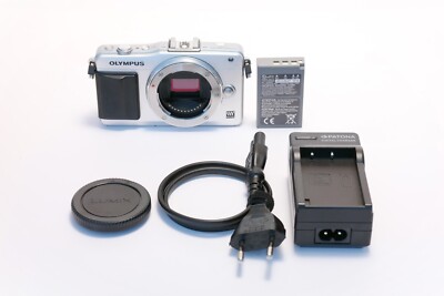 Olympus PEN Mini 2 (bitte lesen!) E-PM2 Mft Systemkamera Gehäuse +12M. Gewährl.