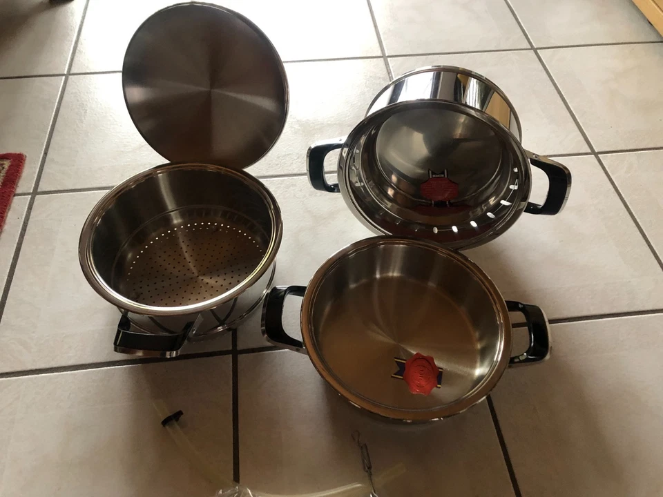 AMC Topf mit Siebeinsatz und Entsafter