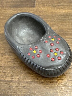 Charlotte Bigmeat Cherokee NC Folk Art Indian Beaded Stone Moccasin Shoe Pottery