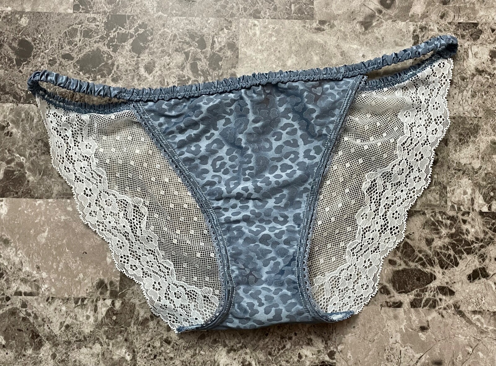 Picture 1 of 3