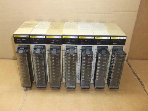C200H-OD211 Omron PLC 12 Point DC Output Module Card C200HOD211