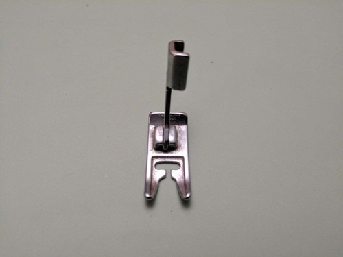 Singer Slant Shank Snap-On 4mm Zigzag foot 172075 F*S - Picture 3 of 3