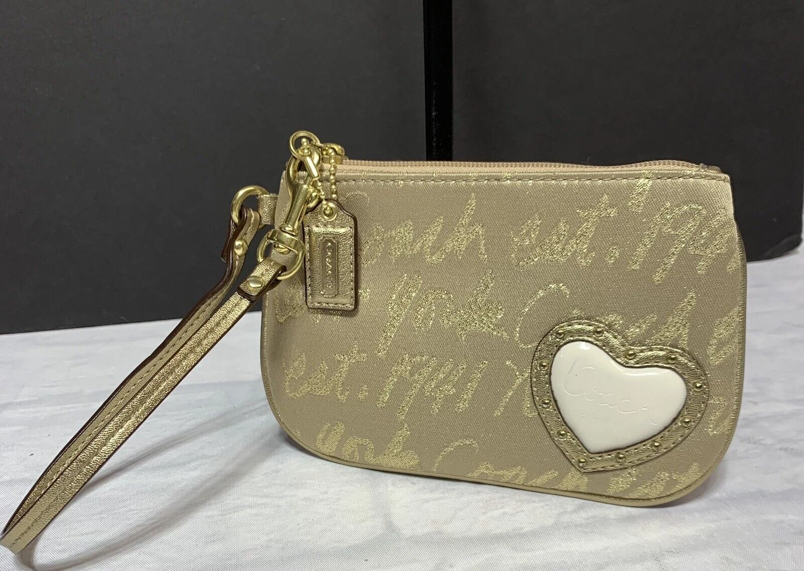 Coach New York Braccialetto Oro Champagne Brillante Bianco Cuore Cerniera 6" X 4"