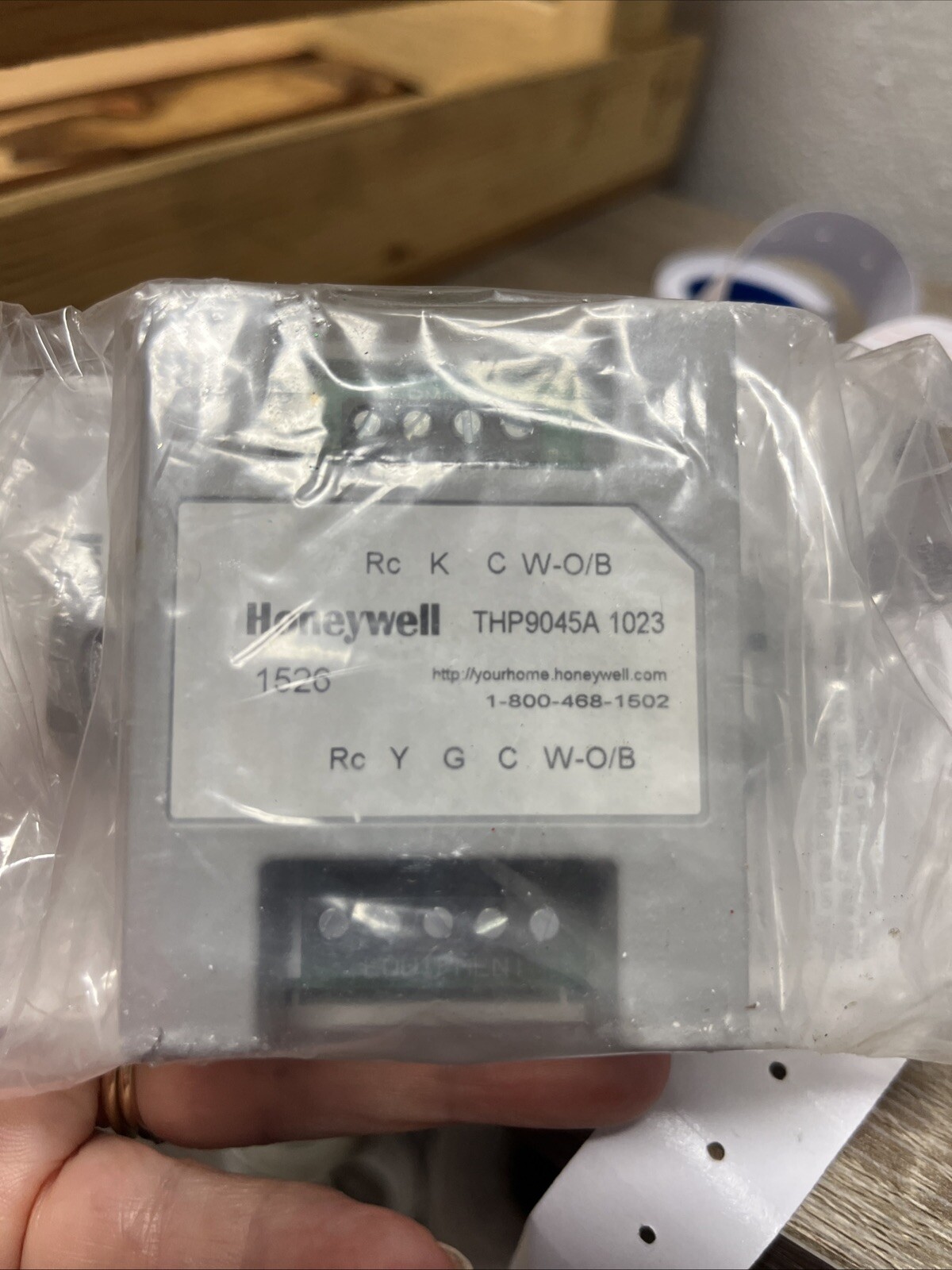 Honeywell THP9045A1023 Wiresaver Wiring Module for Thermostat