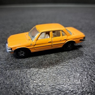 Yatming No. 1012 Mercedes Benz 450 SEL 1:64 M12