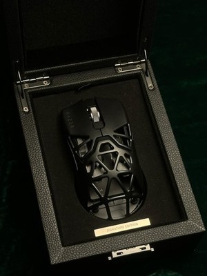 Razer Viper Mini Signature Edition SE Kabellose Gaming Maus (wie neu, mit Karton)