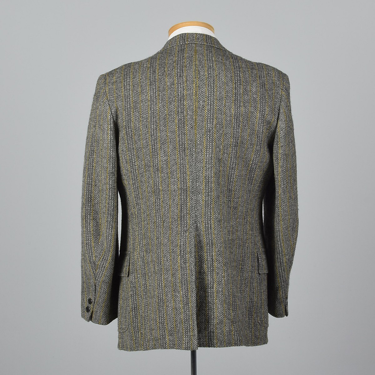 43L 1970s Mens Brooks Brothers Bespoke Gray Tweed Jacket 43L 1970s Mens Brooks Brothers Bespoke Gray Tweed Jacket