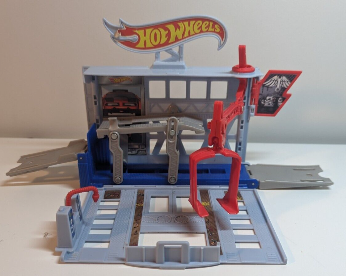 Hot Wheels Power Lift Garage Play Set 2008 N4734 Crane Lift eBay