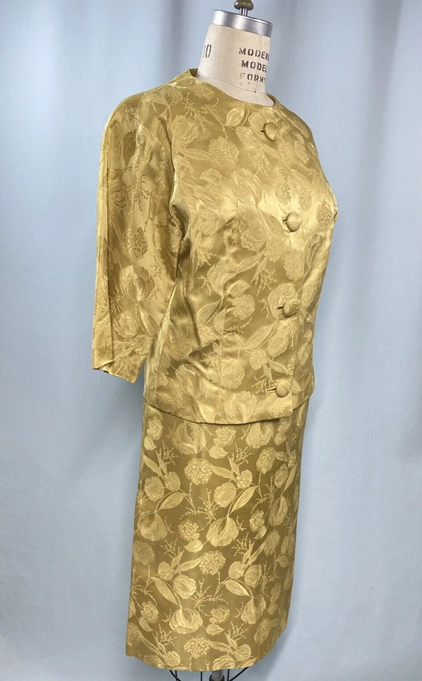 Vintage Women Skirt Suit SIZE MEDIUM yellow gold jacquard 60s sheath pencil - Image 3 of 4