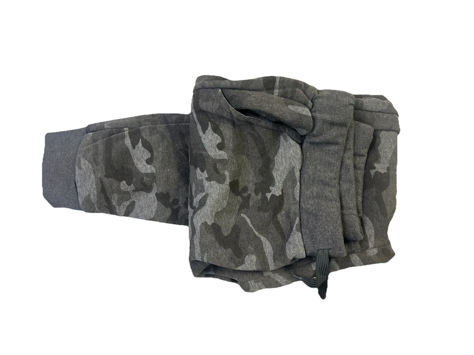 Nike Hoodie Sweater Set Gray with Camo Size Large New with Tags Men's Or Women’s - Image 4 of 4