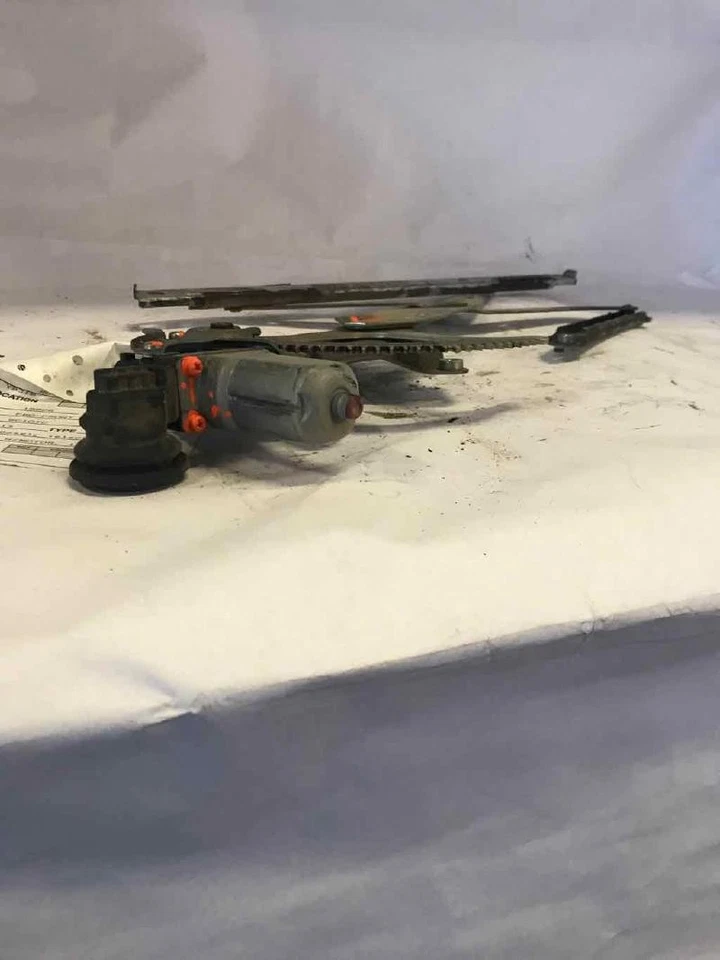 Front Door Regulator SCION TC Right 11 12 13 14 15 16 Foto 3 de 3