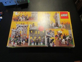 Vintage LEGO Set 6080, King's Castle, 100% Complete w/ Box & Instructions