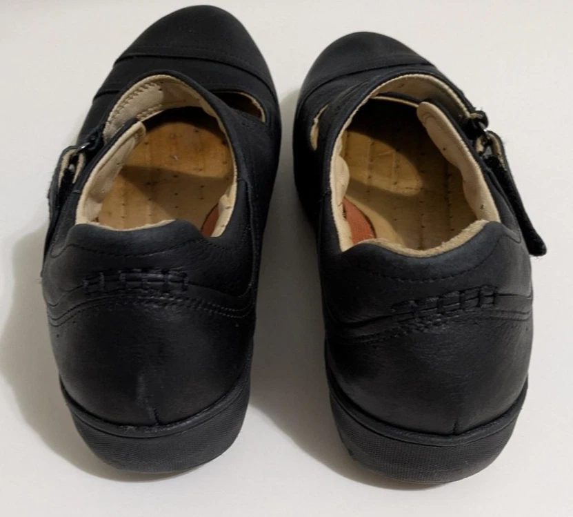 Zapatos planos Clarks Unstructured para mujer talla 9 negros de cuero Mary Jane 87550 Foto 3 de 4