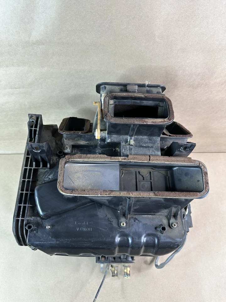 92-95 Honda Civic Heater Core Assembly 79100-SR3-A01 OEM - Image 2 of 4