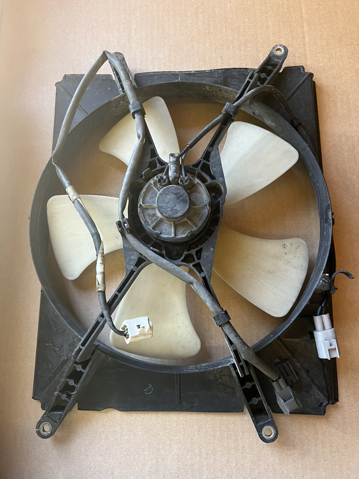 Engine Cooling Fan Assembly TYC 600090 fits 92-96 Toyota Camry 2.2L-L4 ...