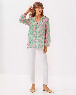 (取寄) リリー ピュリッツァー レディース エルザ トップ Lilly Pulitzer women Elsa Top Fauna Green Party Like A Pineapple New Lilly Pulitzer Elsa Silk Top, Fauna Green Party Like A
