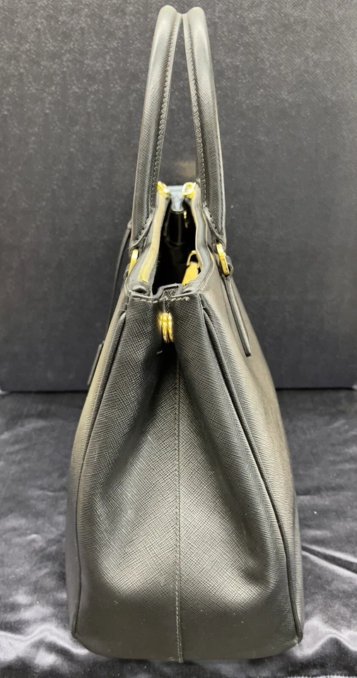 PRADA Italy Galleria Double Zip Saffiano Large Leather Bag + Original Packaging - Image 4 of 4
