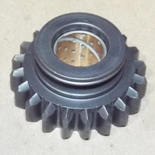 REVERSE IDLER GEAR - T5 NON-WC
