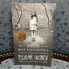 Miss Peregrine's Home for Peculiar Children by Ransom Riggs PB 2013