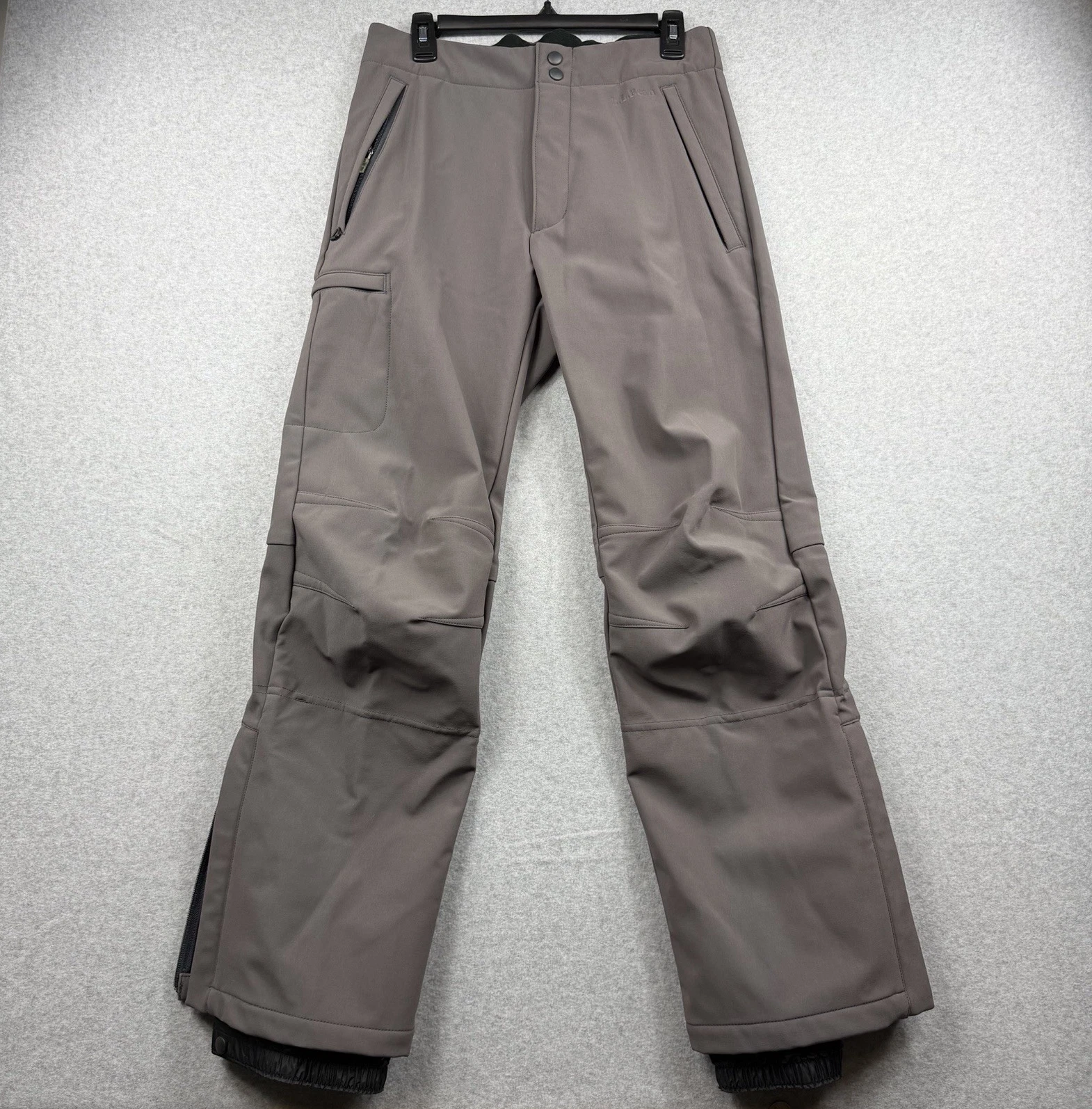 L.L. Bean Insulated Fleece Lined Softshell Ski Snow Pants Gray Mens Size Small
Opens in a new window