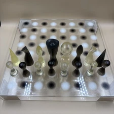 Vtg Bozart Karim Rashid 2001 Abstract  Plastic Chess Set