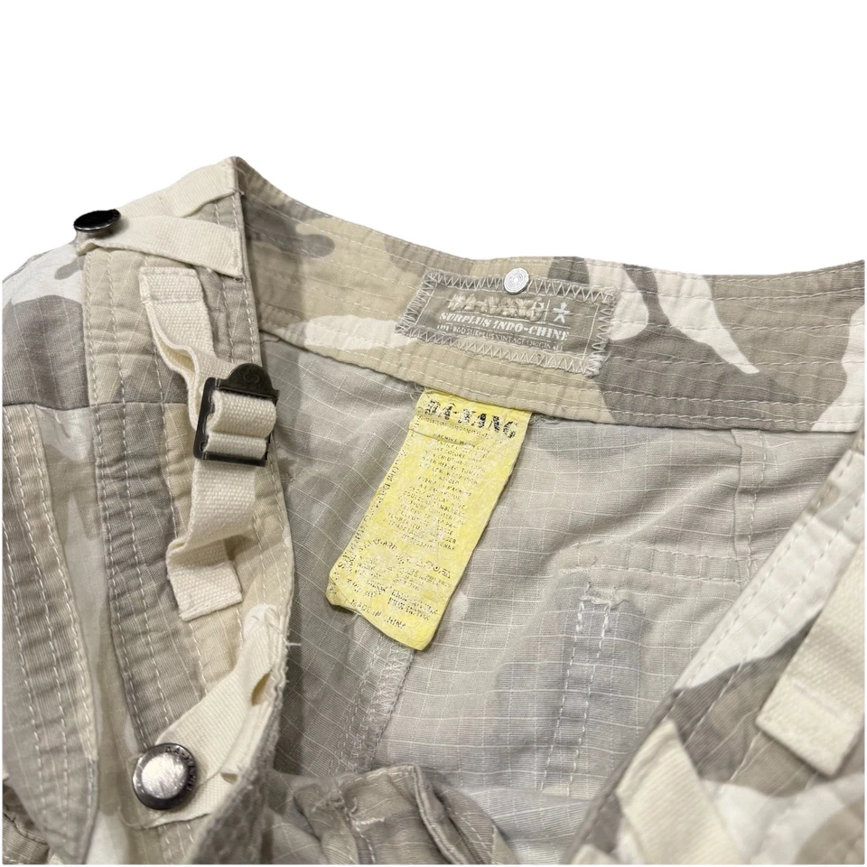 Vintage Da-Nang Bermuda Shorts Women's 32x11 Surplus Indo-Chine Camo - Image 4 of 4