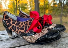 POETIC LICENCE (38/7) “Corporate Beauty” Pumps Fancy Leopard Ribbon Tie Mid Heel
