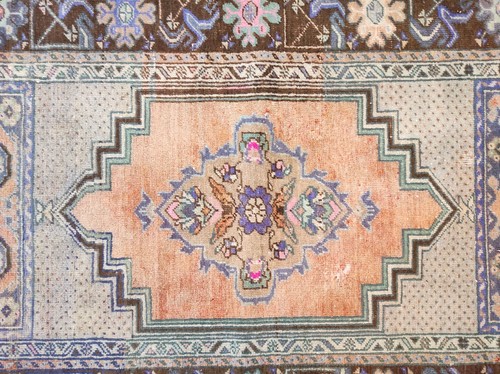 Entryway Design Handmade Turkish Rug, 3.2x5.4 ft Anatolian Area Carpet, Vintage - Picture 6 of 10