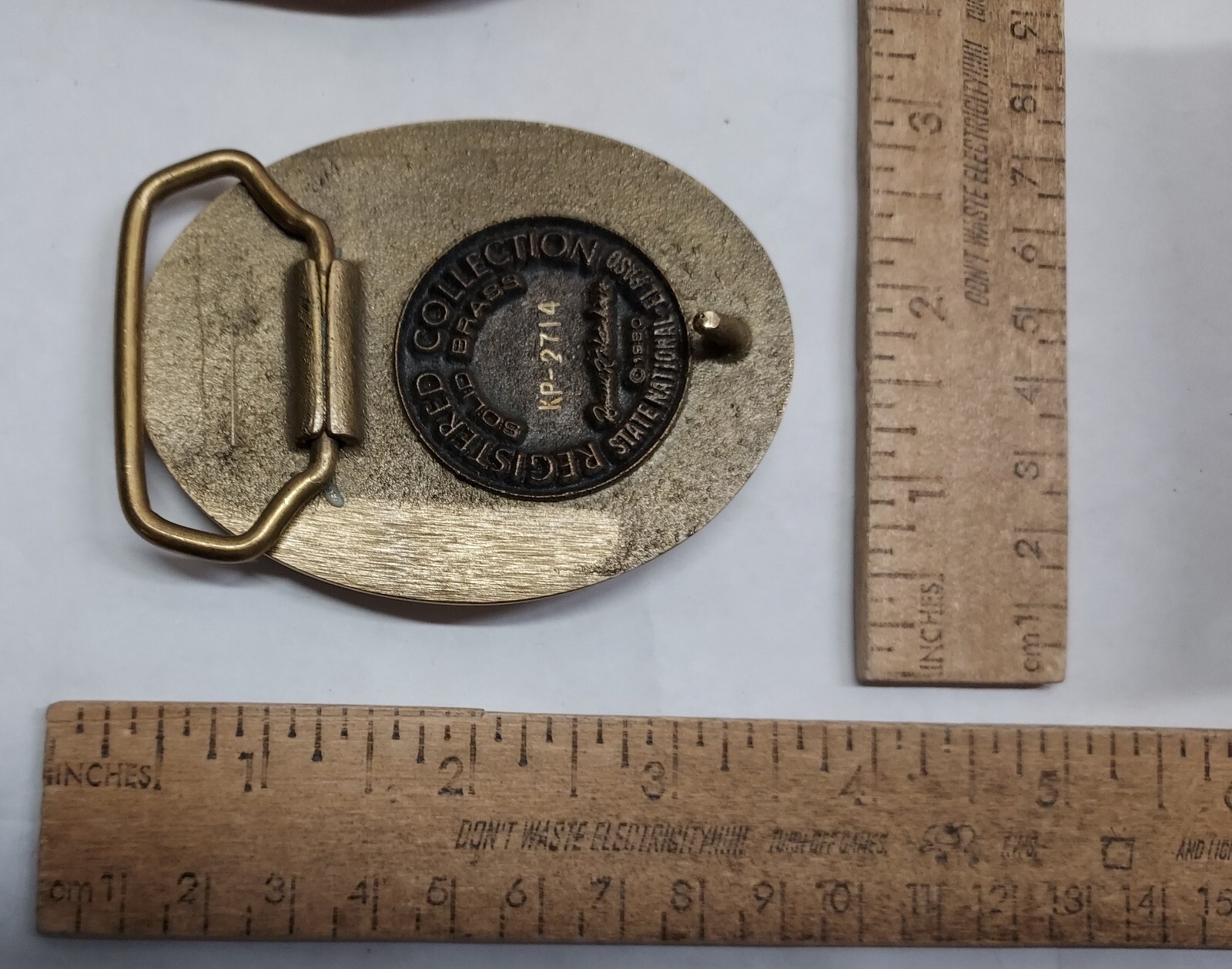 как выглядит 1881 EL PASO DEL NORTE - BUCKLE - REGISTERED COLLECTION - SOLID BRASS - numbered фото