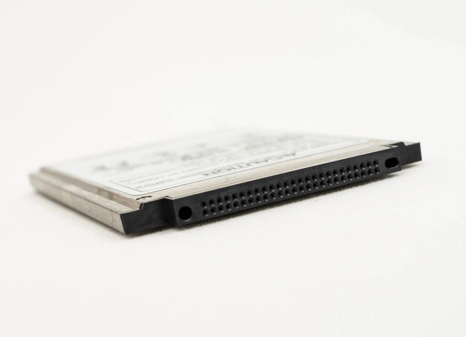 Toshiba MK3008GAL 30GB,Internal,4200 RPM,4.57 cm (1.8") (HDD1642) Desktop HDD - Image 4 of 4