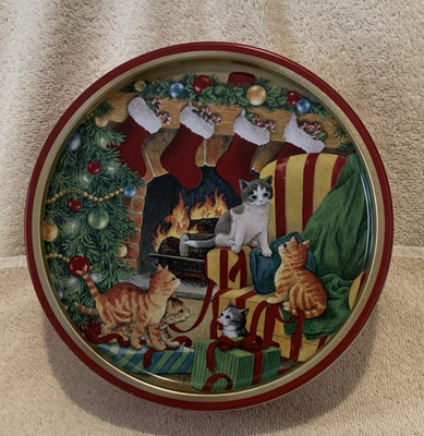 Royal Dansk KITTENS & CHRISTMAS STOCKINGS Cookie Tin Box 7.5 (Empty) - GUC
