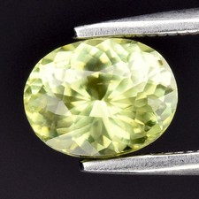 💎 1.28ct 7.2x5.5mm VS Oval Natural Green Grossular Garnet - Mali Gemstone