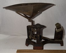 ANTIQUE UNUSUAL CAST IRON WARRANTED ACCURATE PATENT PENDING SCALE W/ PAN WEIGHER