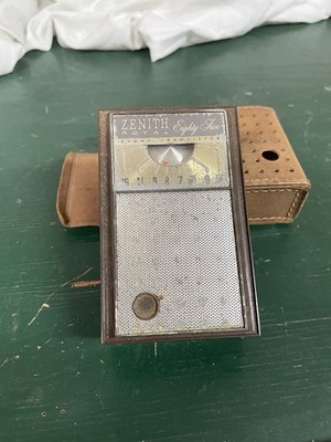 ZENITH EIGHT TRANSISTOR ROYAL ONE EIGHTY FIVE