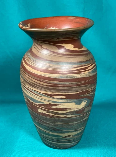 Very Early ANTIQUE NILOAK MISSION SWIRL VASE EAGLE POTTERY  BENTON ARKANSAS