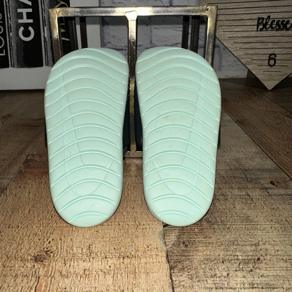 Sandálias Nike Kawa SE Slides espuma perfeita 10 C - Imagem 4 de 4