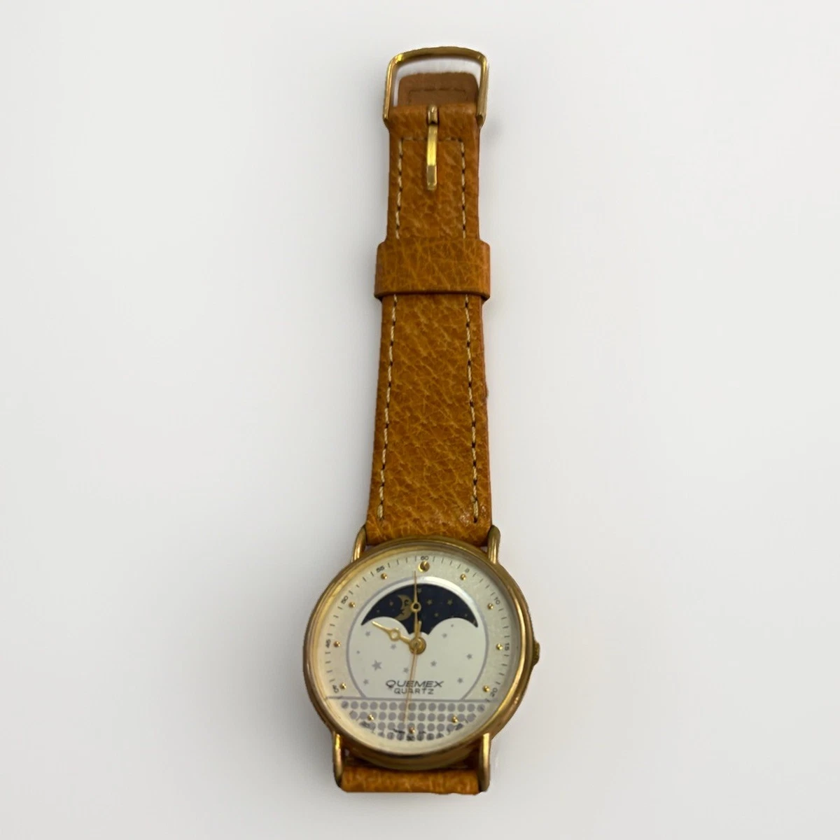VTG QUEMEX Nugget Watch 32MM Black Dial‎ Gold Tone Bands Up to 7\