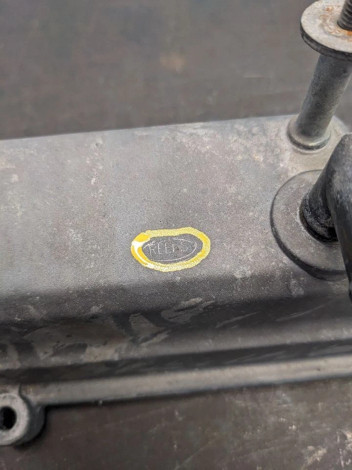 2001-2005 Lexus IS300 2JZ tampa da válvula de admissão lado direito do passageiro 11201-461176435 - Imagem 3 de 4