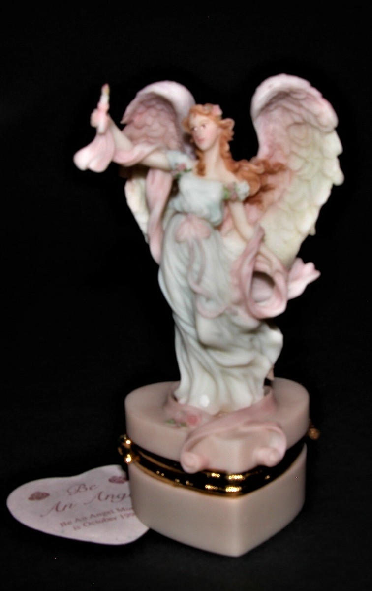 【値下げ】ANGEL BOX: Angel Sanctuary 91veKA0KsrL._UF350,350_QL50_.jpg