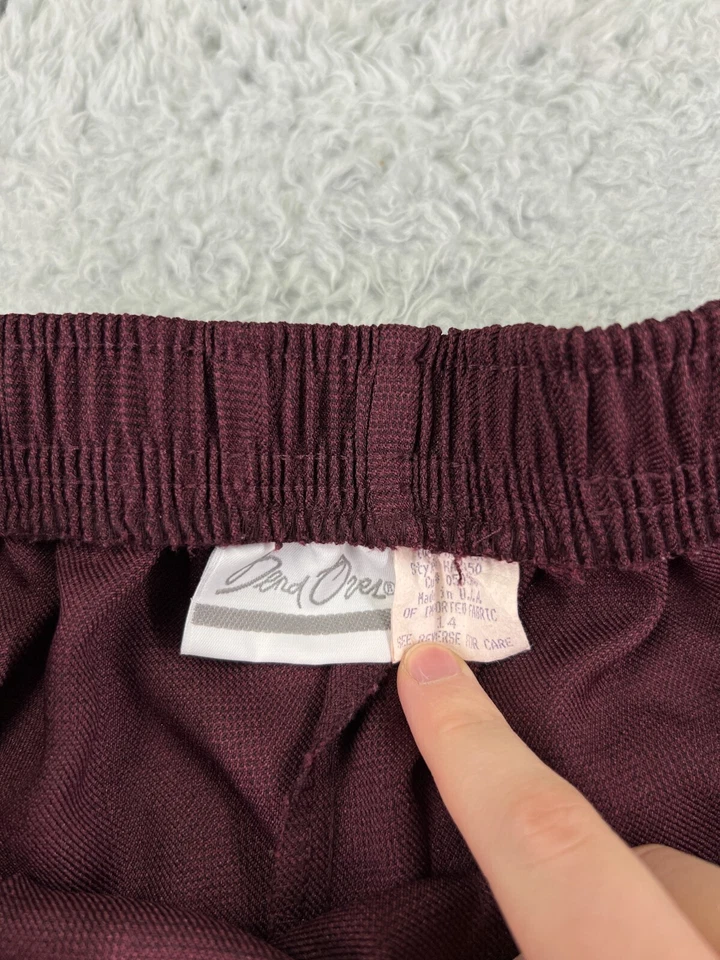 Calça Bend Over Feminina 14 Vermelha 100% Poliéster Perna Reta 34x29 Plissada - Imagem 3 de 4