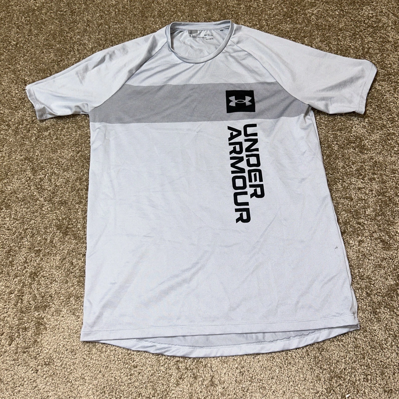 Under Armour T-Shirt Mens Small Gray Cotton Loose Fit Crew Short Sleeve HeatGear