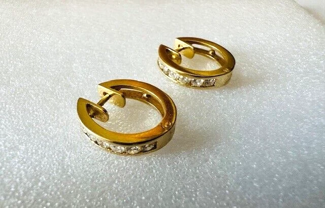 Estate 14K Yellow Gold 1/2ct Diamond Hoop Huggies Earrings 4g - Image 4 of 4