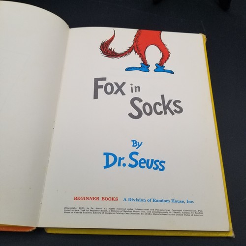 2 Dr. Seuss Books The Cat in A Hat & Fox in Socks Hardcover I Can Read Myself - Foto 14 di 19