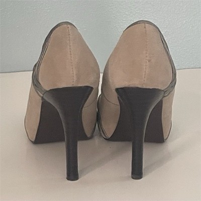 Fergie Suede Round Toe Stiletto Pump Heels Slip On Strappy Women s US 7