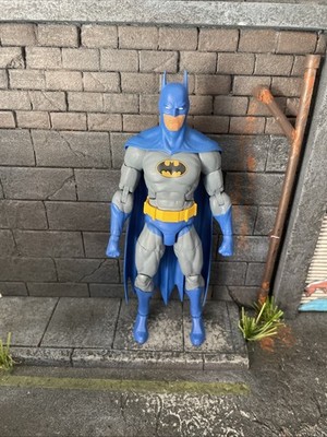 DC Collectibles Essentials Nightfall Batman Direct From The Source 7'' Figur
