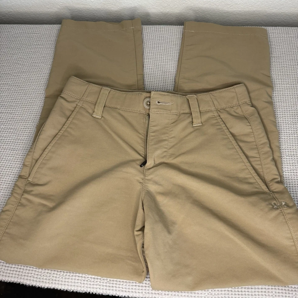 Pantalones largos Under Armour para niños talla 8 caqui cintura ajustable pierna recta Foto 4 de 4