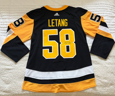 Pittsburgh Penguins Kris Letang Signed Jersey Size 52