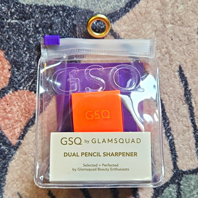 GSQ by GLAMSQUAD Dual-Hole Pencil Sharpener Orange Plastic w/ Cover Pick V-31677