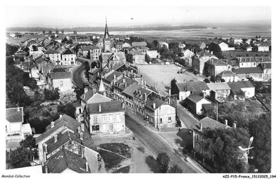 AZIP15-1501-54 - Mit Dem Flugzeug Über Audun-le-Roman - Rue Albert Lebrun