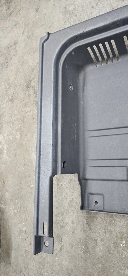 Nissan Frontier 1998-2000 cabina king panel de moldura lateral interior del conductor trasero - gris Foto 2 de 4